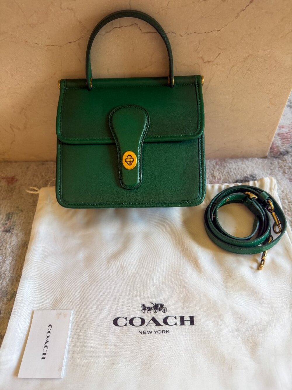 Very rare Coach willis bag in 100% leather.